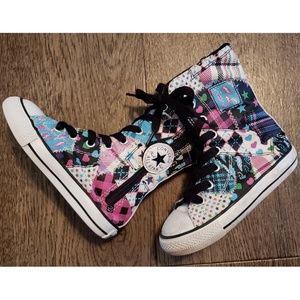 Little girls sz 7 Converse